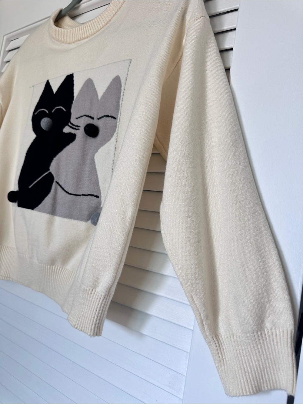 Cute Cat Knit Sweater Women Cream Crewneck Cozy Soft Minimalist Unbranded S - Picture 4 of 12